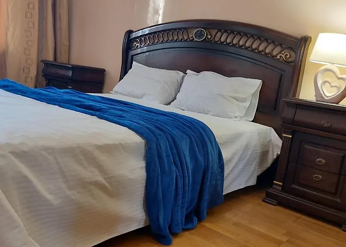 санта барбара Apartament Lwów